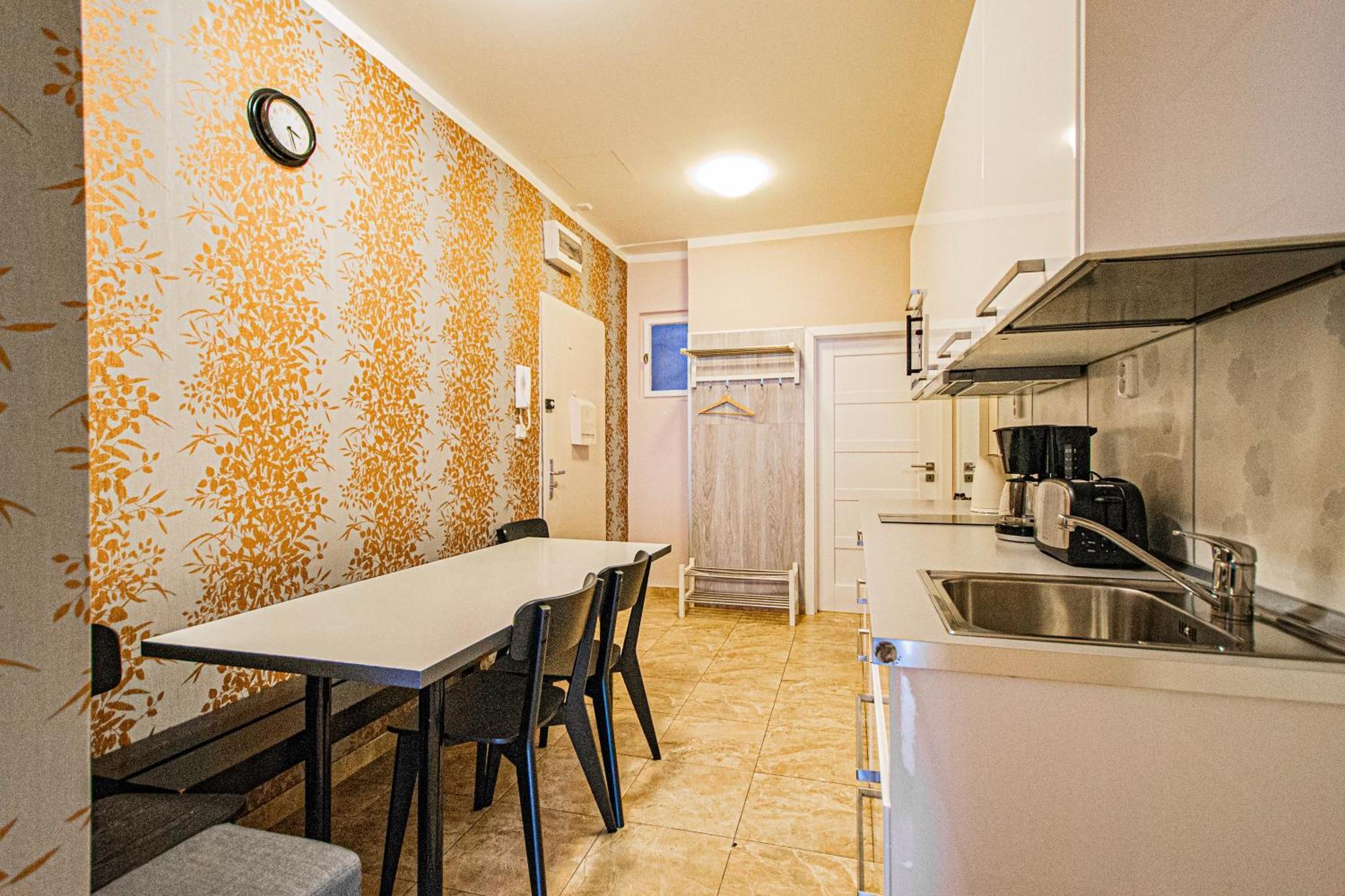 Old Town Rybna Apt By Ruterra Prag Exterior foto