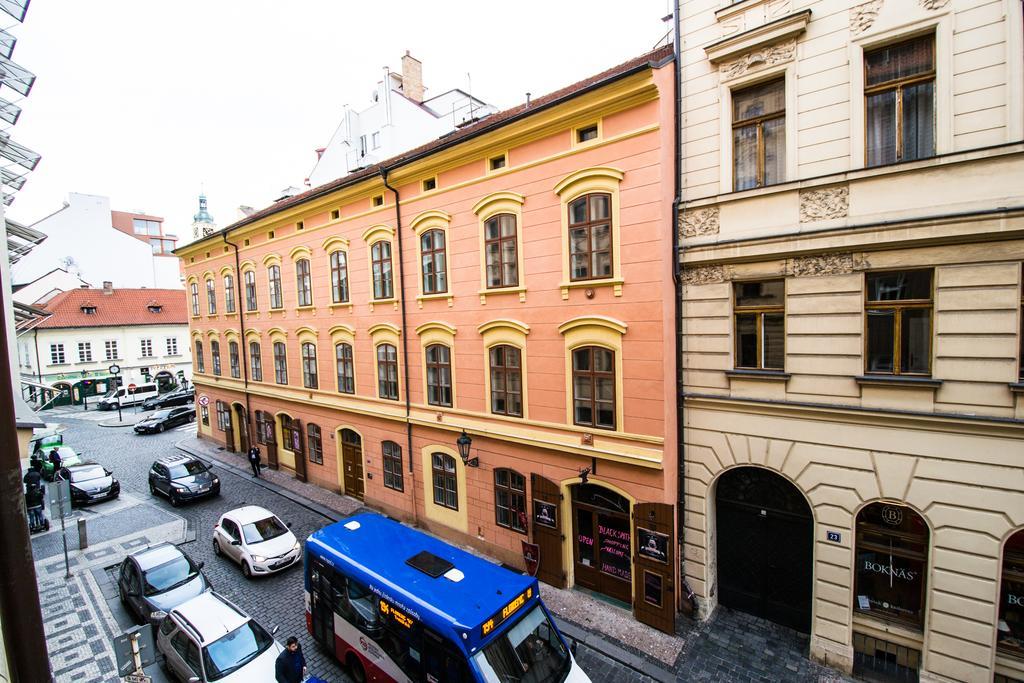 Old Town Rybna Apt By Ruterra Prag Exterior foto